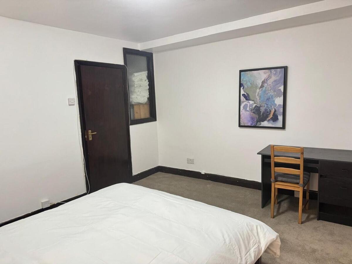 London Stockwell Station Apartment Camera foto